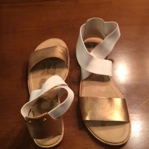 Sorel Ella flat sandals. Like new!